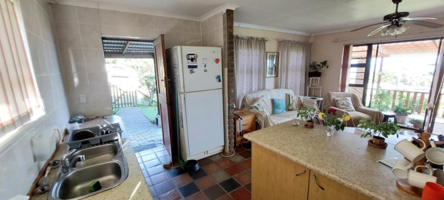 2 Bedroom Property for Sale in Sunrise On Sea Eastern Cape